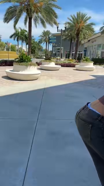 Vídeo de @janicealvarado vendendo Calça jeans baggy cintura baixa, preta